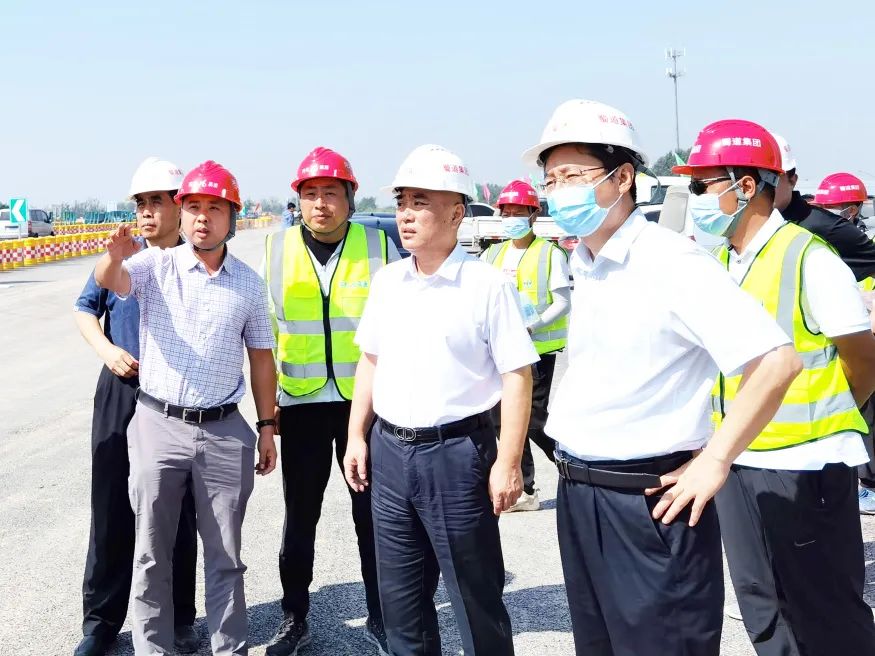 河北省交通運(yùn)輸廳黨組成員、副廳長(zhǎng)侯智敏深入石家莊東站、南站改建工程項(xiàng)目檢查指導(dǎo)工作