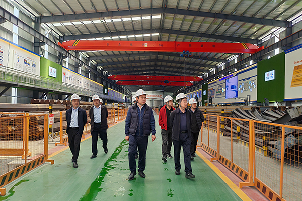 四川路橋黨委副書記、董事趙志鵬赴康新高速項(xiàng)目開展安全檢查、“夏送清涼”慰問暨汛期安全專題培訓(xùn)