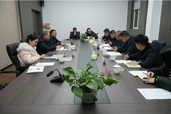 川交公司黨委委員、監(jiān)事會(huì)主席左孔海與阿壩建投舉行地材供應(yīng)推進(jìn)座談會(huì)